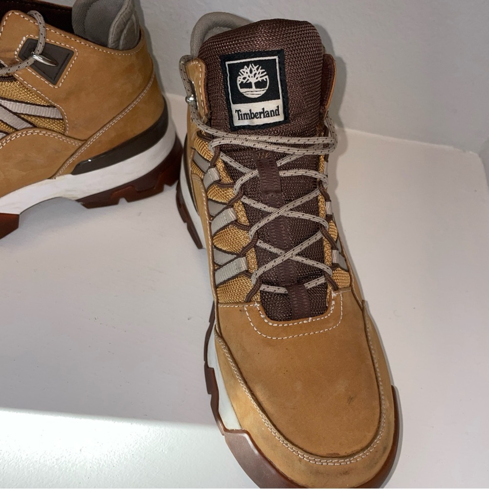 Womens Timberland EURO Swift Hiking Boots Wheat Nubuck Light Leather Size 10 - Picture 4 of 8